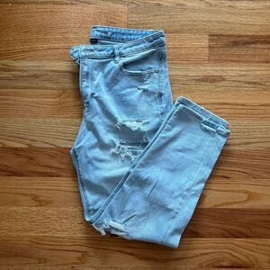 AE Light Wash Distressed Mom Jeans